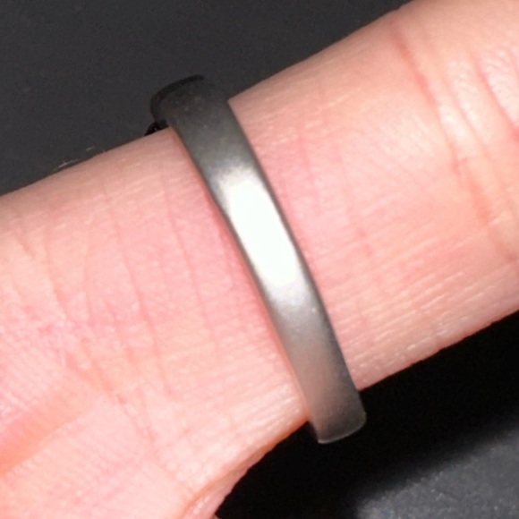 Purple gem ring - Picture 5 of 7